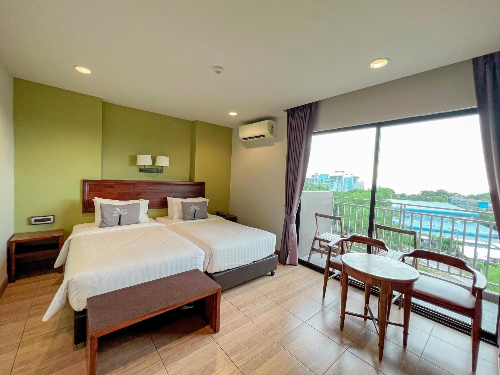 Olive Tree Hotel Pattaya На Джомтиен Стая снимка