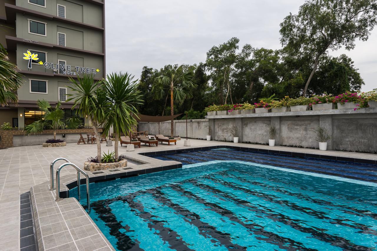 Olive Tree Hotel Pattaya На Джомтиен Екстериор снимка