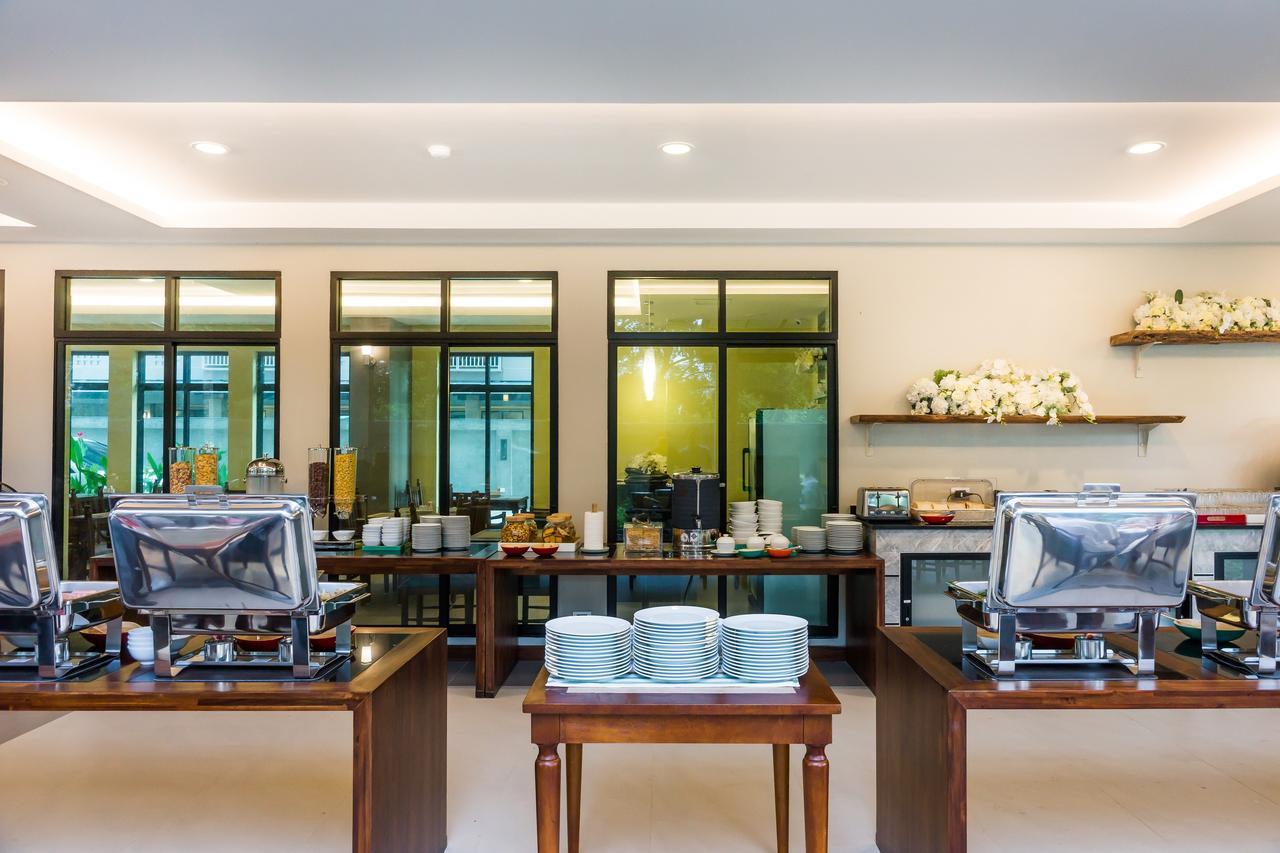 Olive Tree Hotel Pattaya На Джомтиен Екстериор снимка
